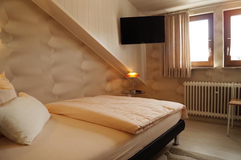 Pension Huhn Angersbach Экстерьер фото