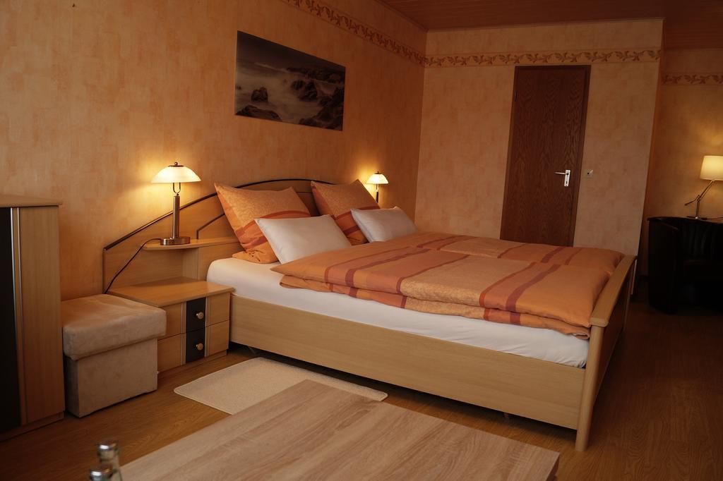 Pension Huhn Angersbach Экстерьер фото