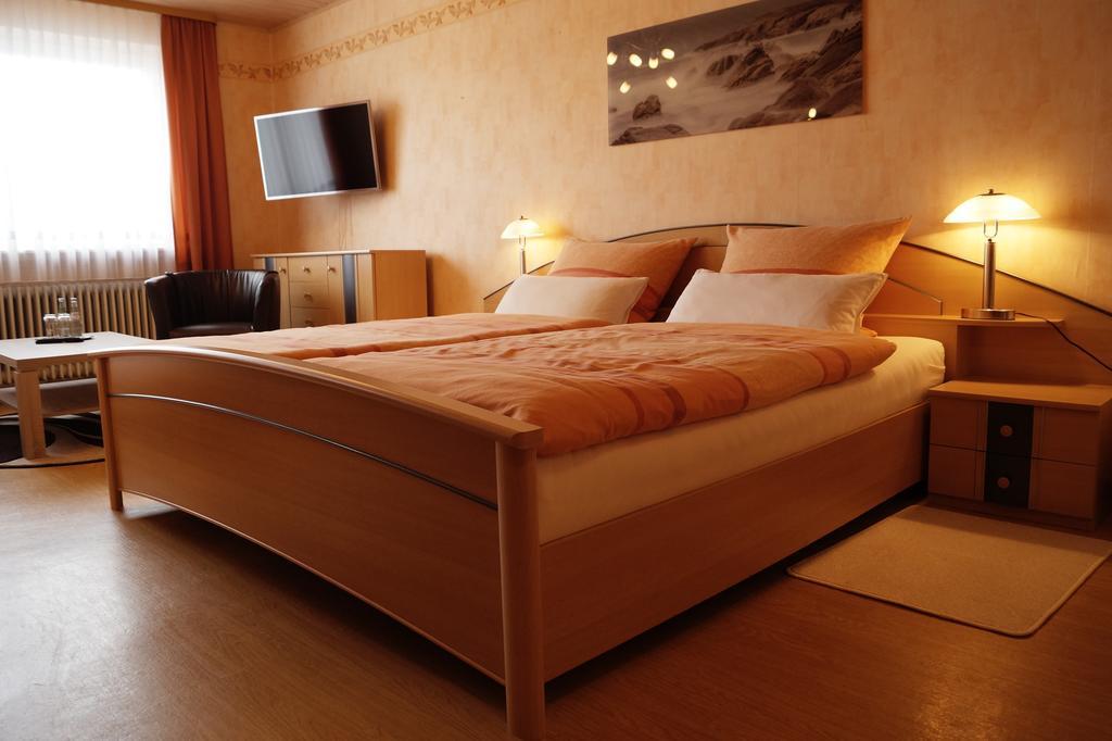 Pension Huhn Angersbach Экстерьер фото